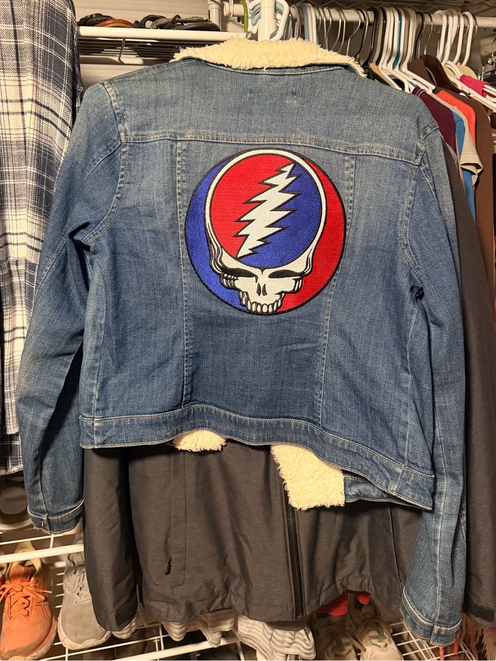 Mossimo Women’s Grateful Dead Denim Sherpa-Lined Jacket